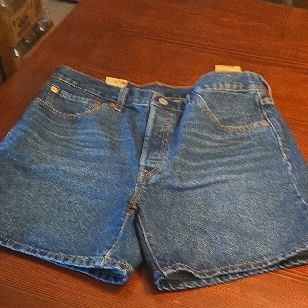 Nwt ! Levi's 501  Denim Jean Shorts Size 32